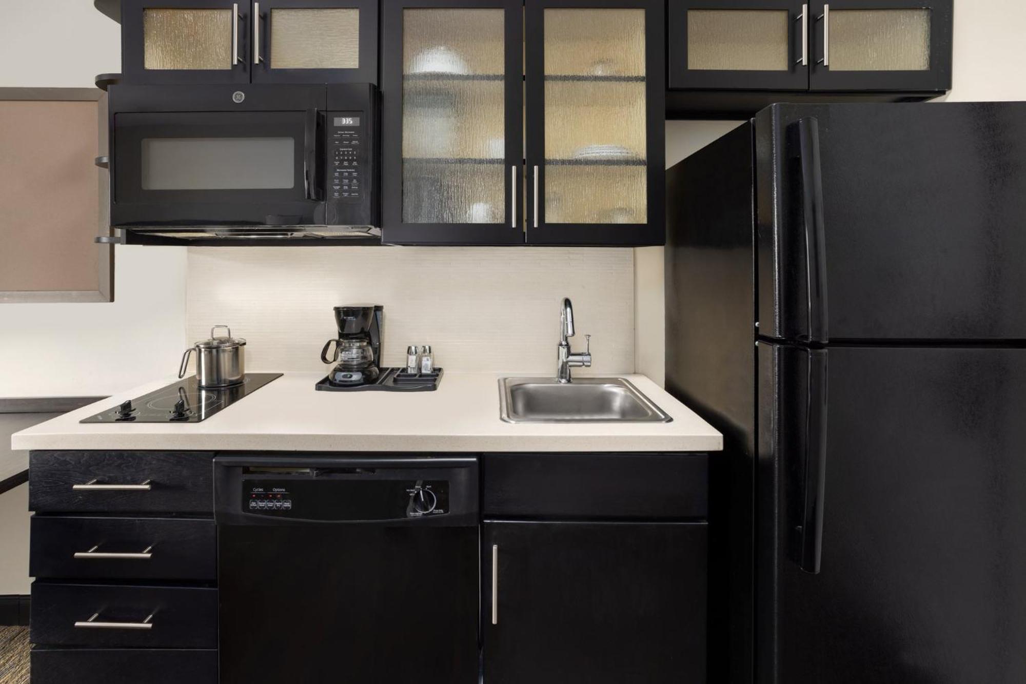 Candlewood Suites Philadelphia - Airport Area By Ihg Chester Exteriér fotografie